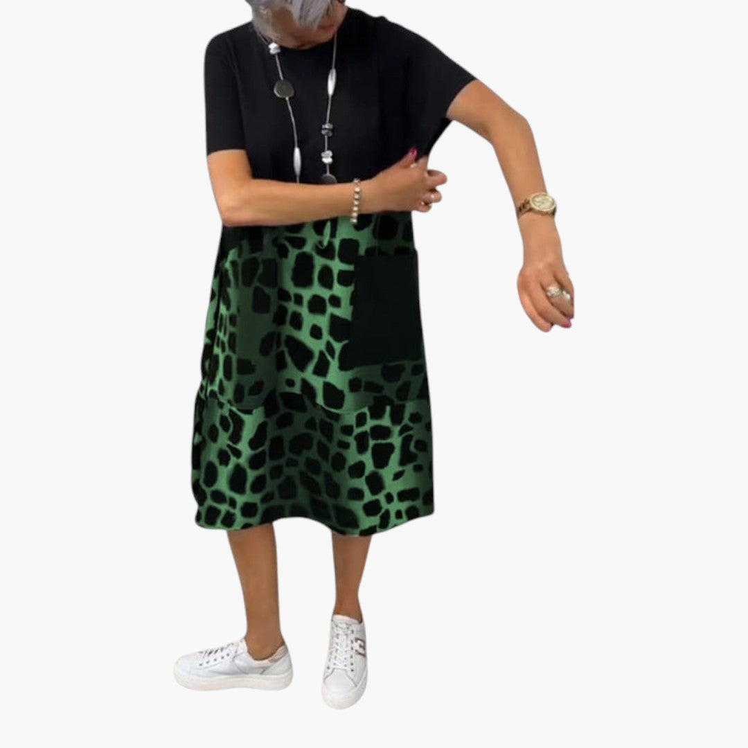 Vestido midi feminino de mangas curtas com superfície estampada