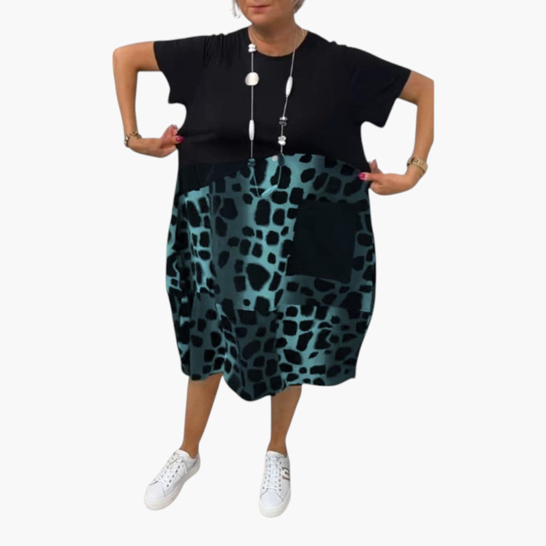 Vestido midi feminino de mangas curtas com superfície estampada