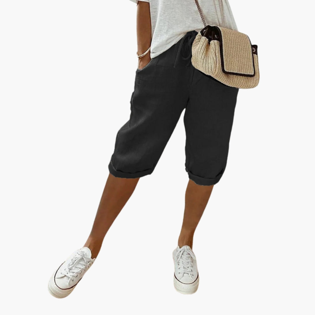 Kurze Damen-Caprihose mit elastischem Bund und Taschen