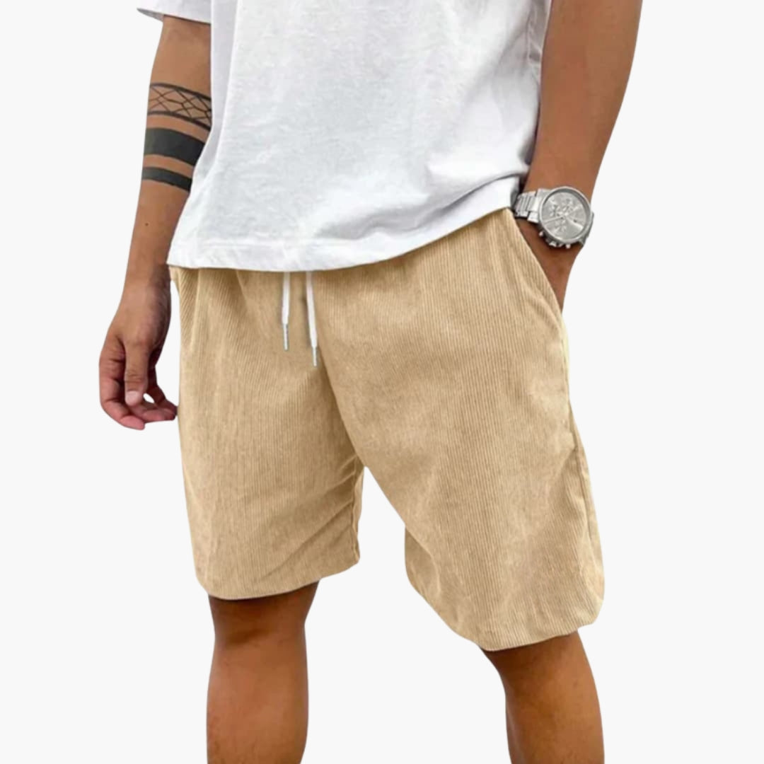 Men's shorts with drawstring and back pocket