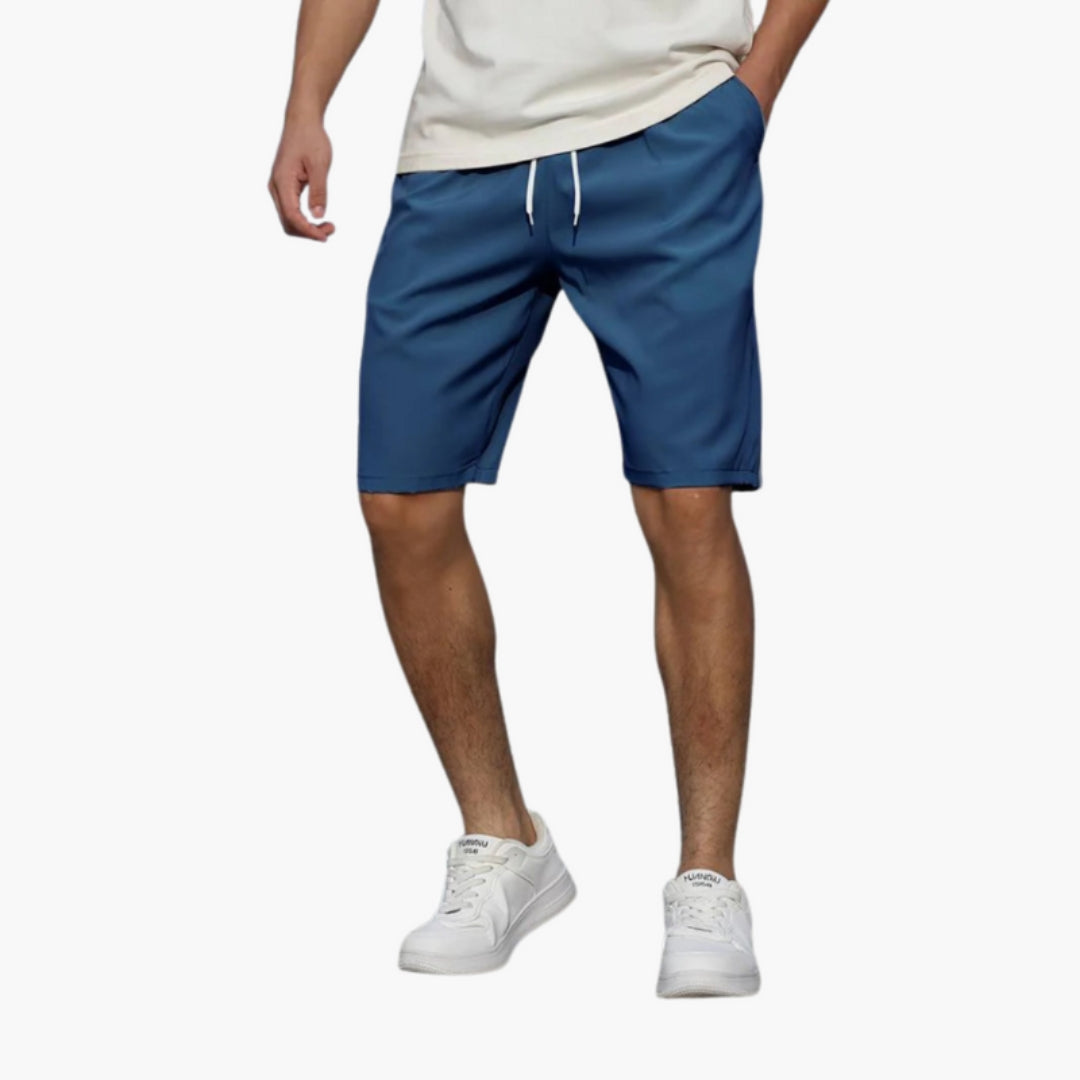 Men's shorts with drawstring and side pockets