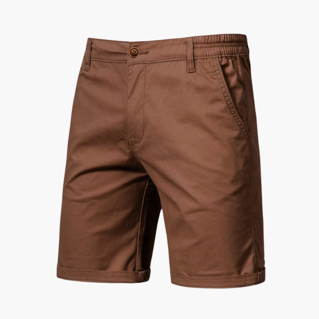 Men's shorts with button closure and side pockets