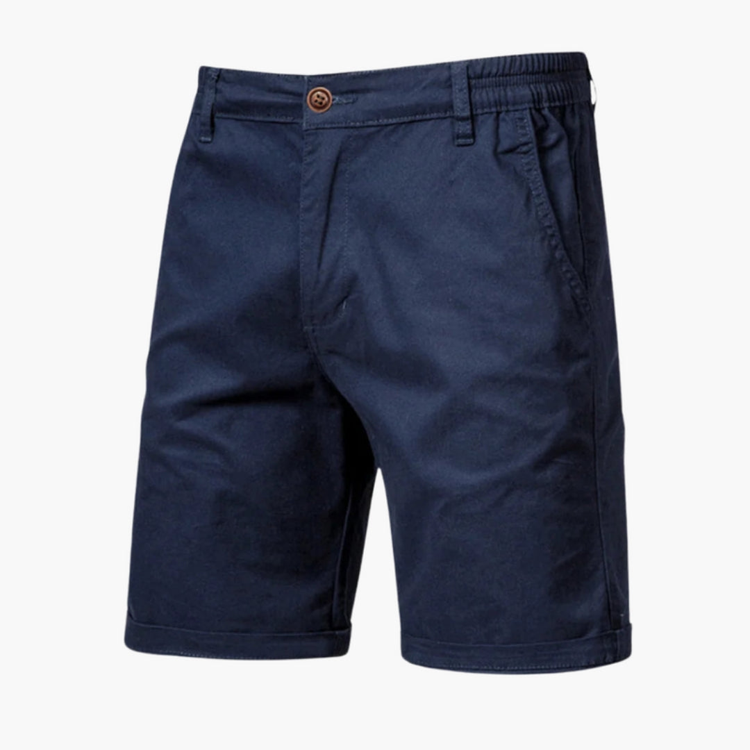 Men's shorts with button closure and side pockets