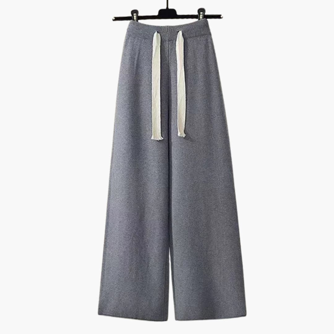Ensemble tricoté deux pièces pour femme avec haut à col montant et pantalon à jambes larges