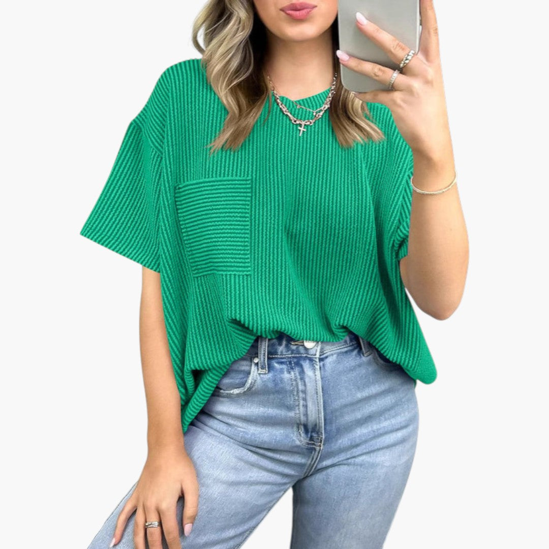 T-shirt de mulher às riscas com bolso no peito