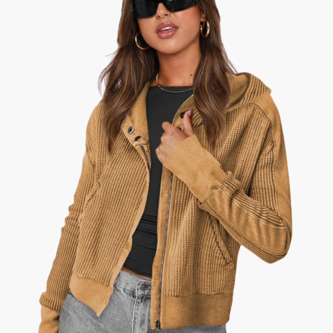Veste femme à capuche avec zip et surface texturée