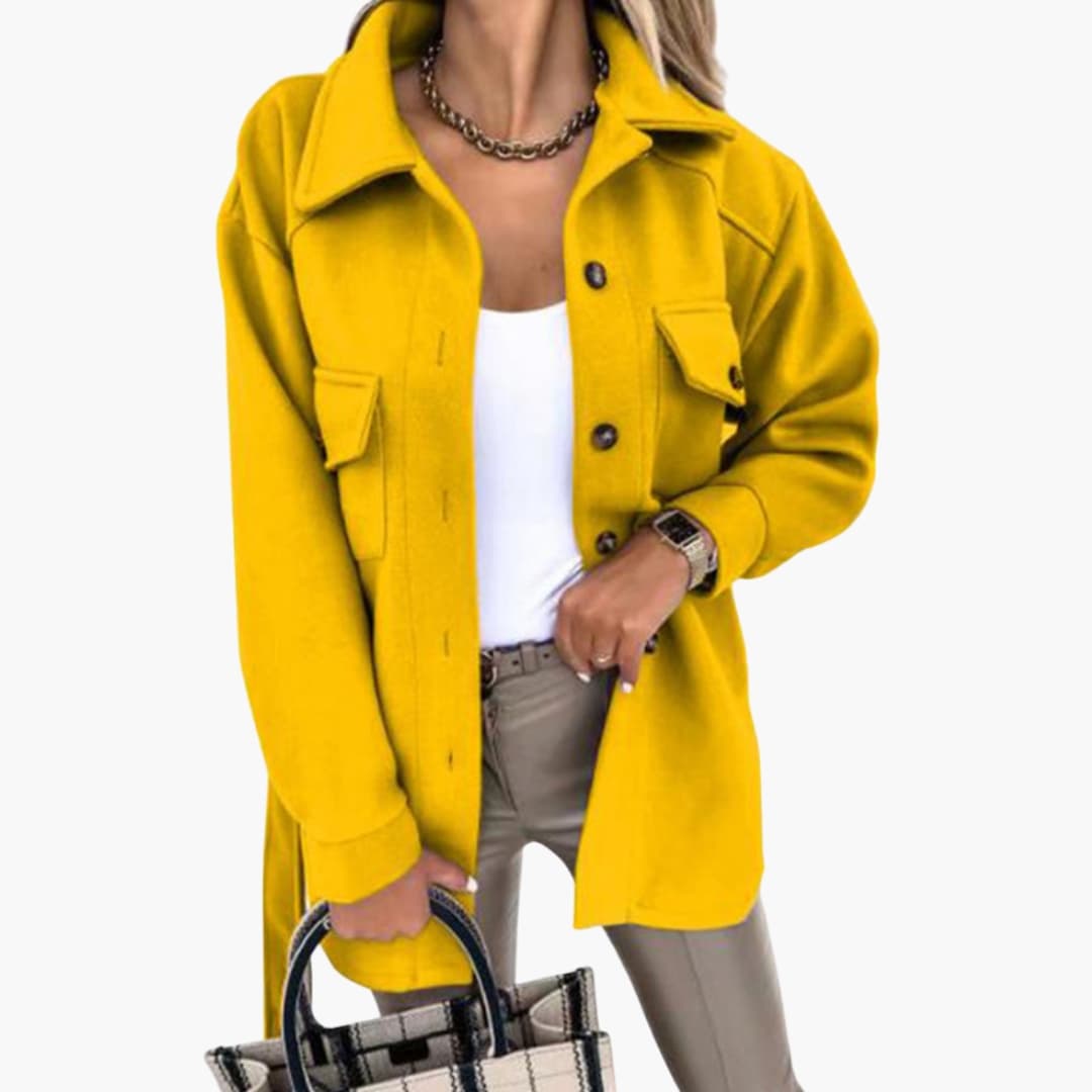 Veste femme avec poches à rabat et large col