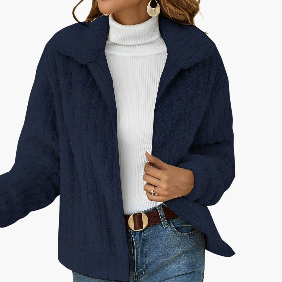 Veste femme zippée en matière peluche avec large col