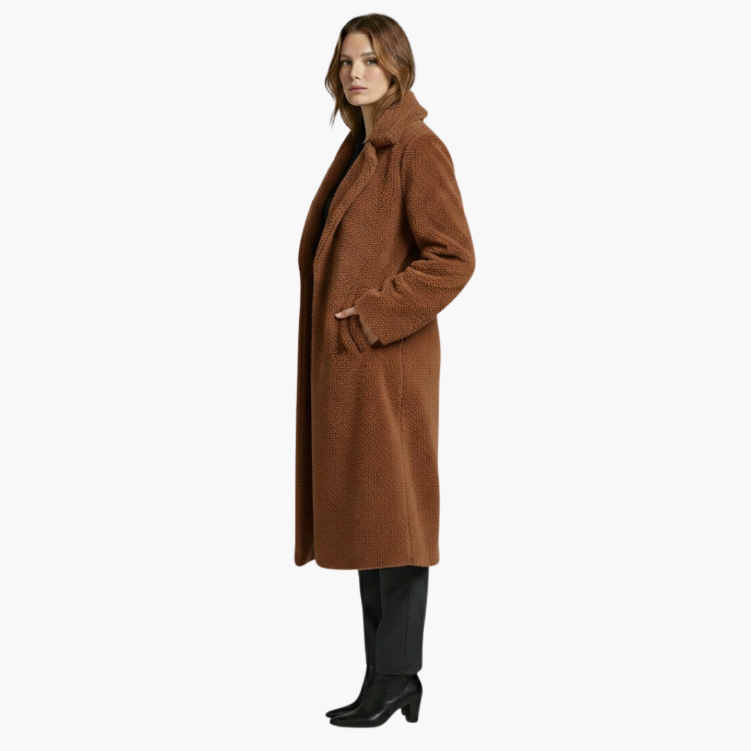 Vestito lungo da donna con ampi risvolti e superficie strutturata