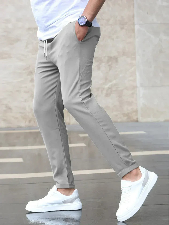 Pantalon homme slim | Coupe moderne, poches latérales et arrière | Style polyvalent casual ou semi formel