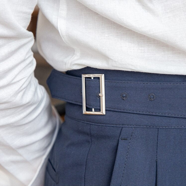 Pantalon homme taille haute | coupe soignée avec fermeture à boucle réglable