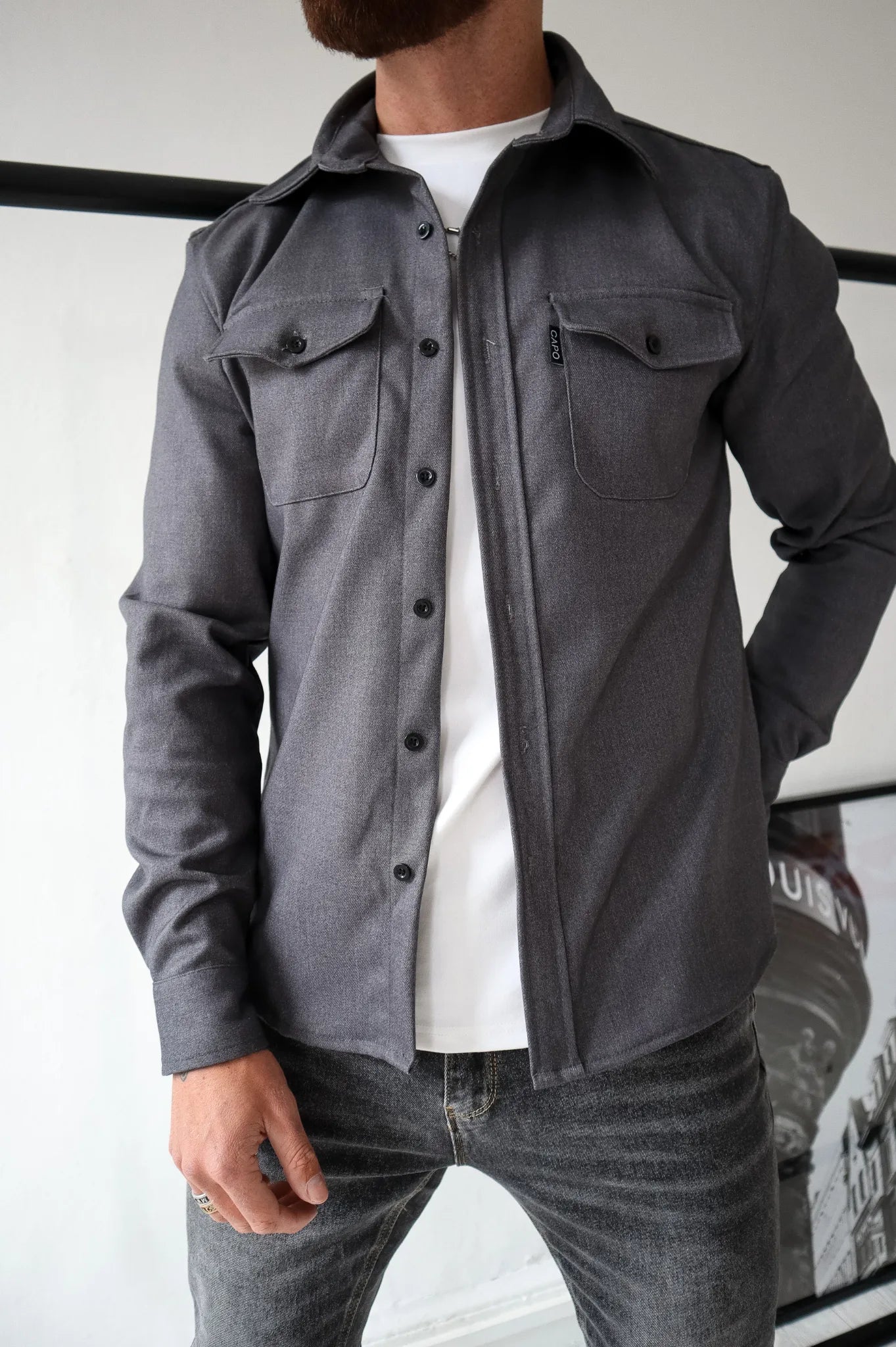 Veste chemise homme à coupe droite – disponible en plusieurs coloris