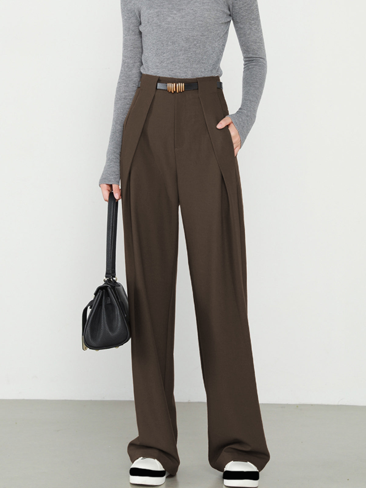 Pantalon femme coupe droite ajustée | Élégant et confortable pour bureau et quotidien