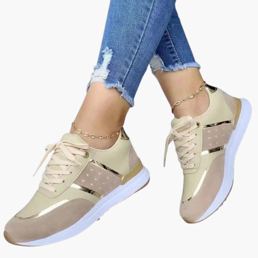 Baskets femme à lacets avec finitions métalliques et semelle amortie