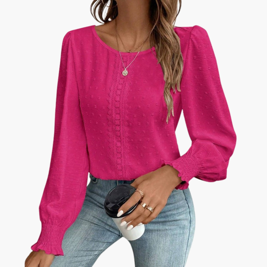 Camicia donna con scollo rotondo e dettaglio ricamato