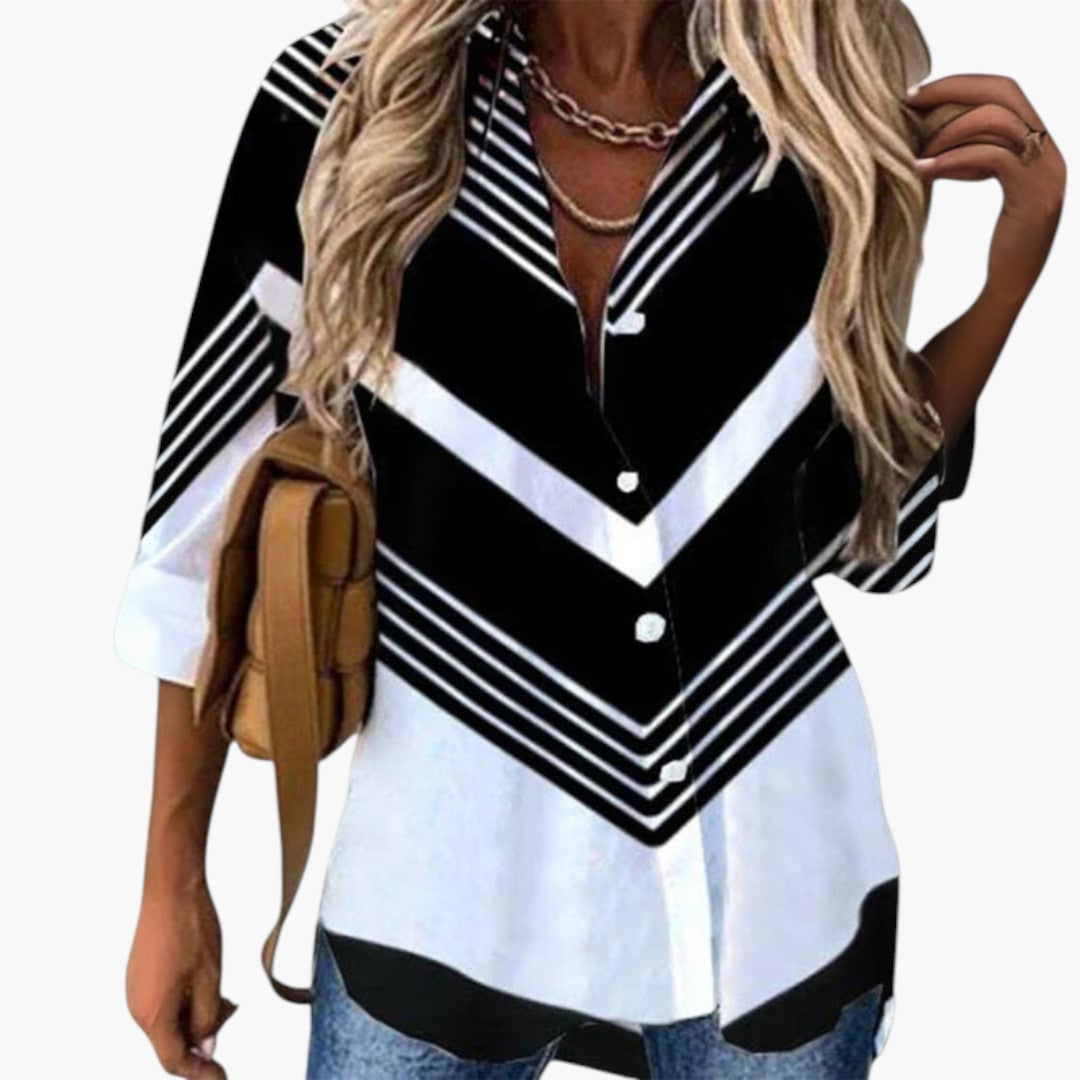 Camicia da donna con motivo stampato e maniche a tre quarti