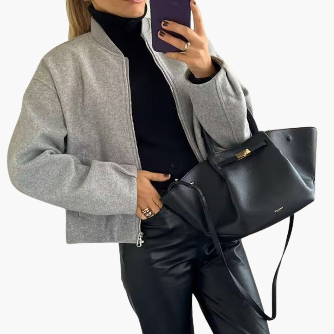 Women's bomber jacket with side pockets