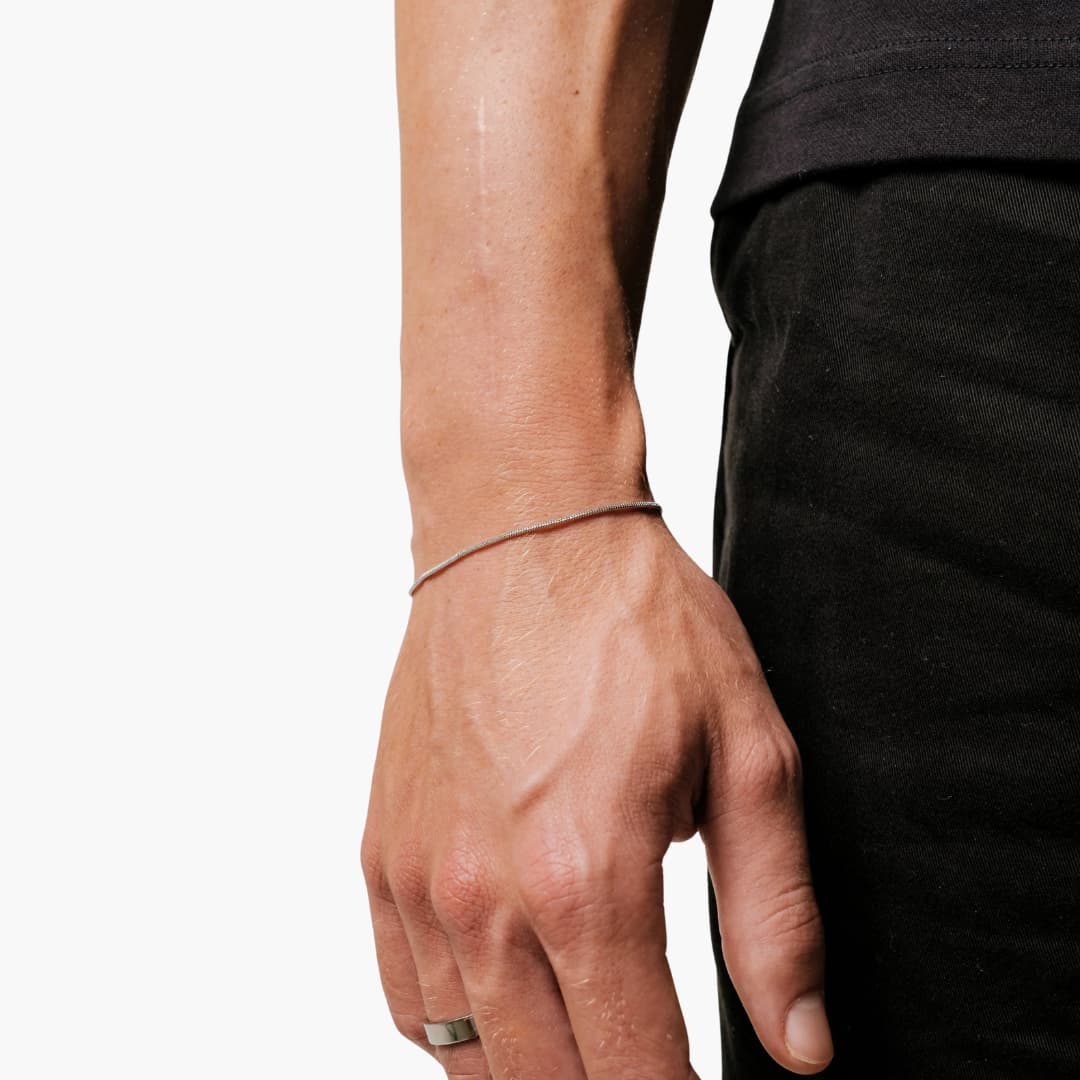 Bracelet Minimaliste en Argent pour Homme 1,4 mm au Design Élégant, Ajustable