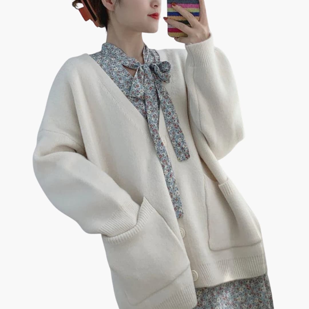 Cardigan en maille femme avec boutons avant et poches plaquées