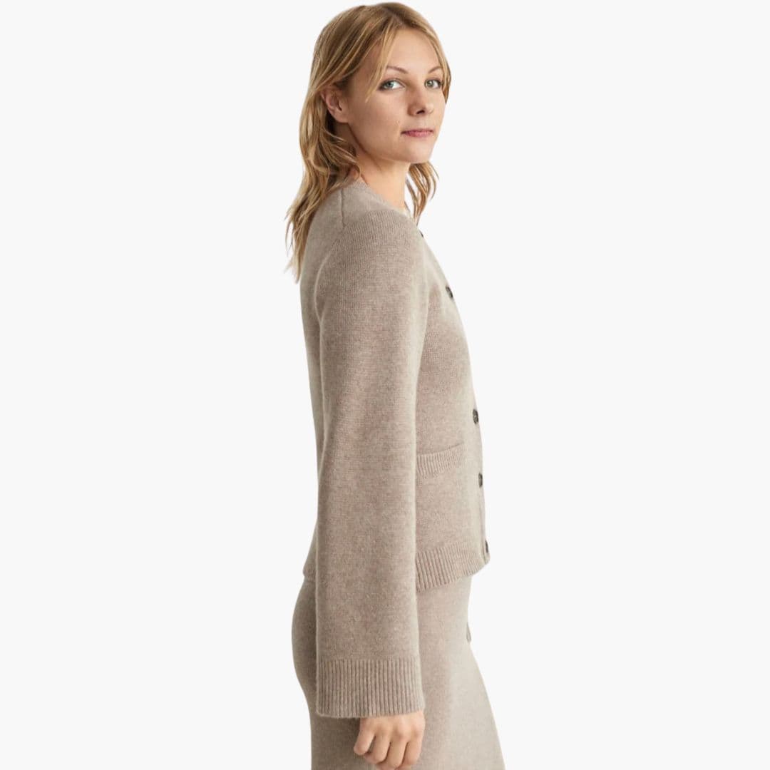 Cardigan femme à manches évasées et fermeture à boutons