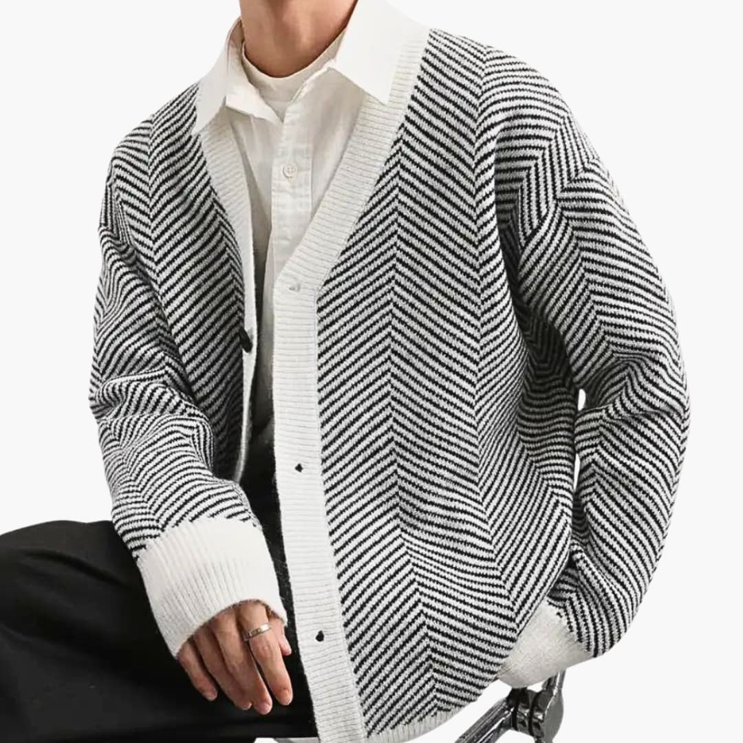 Cardigan homme en maille avec col V