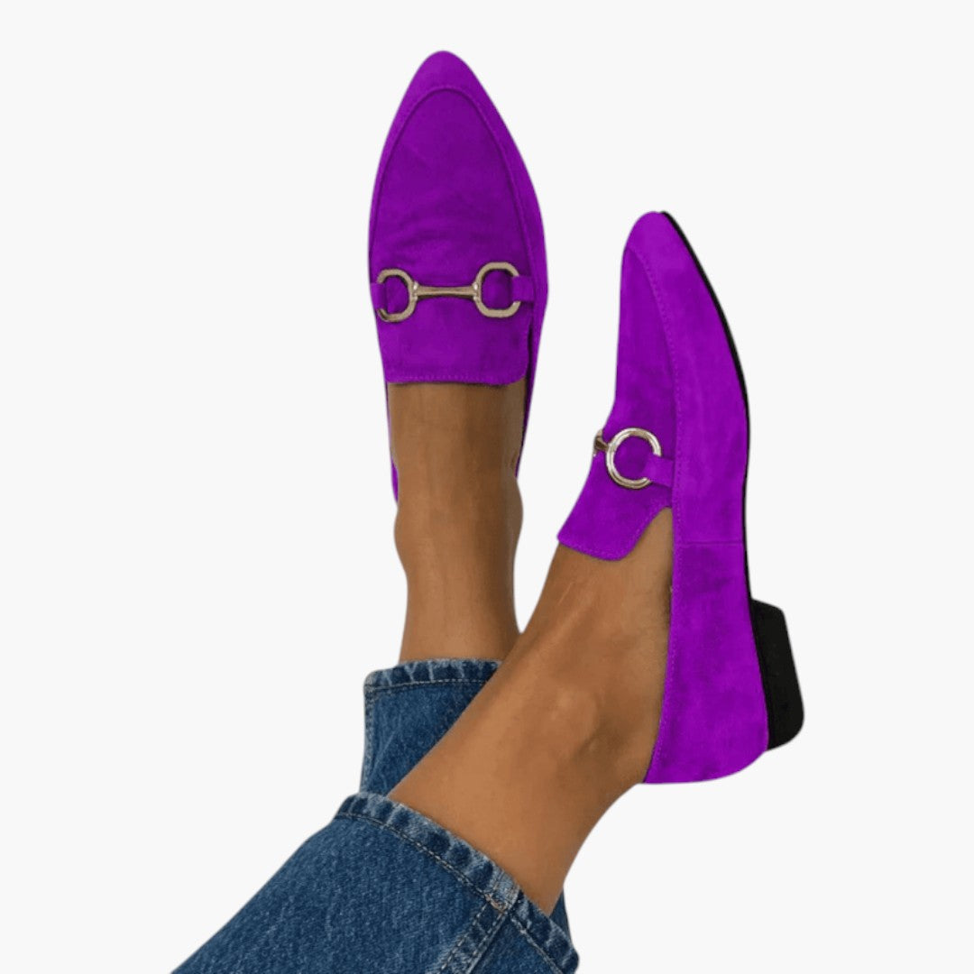Chaussures Mocassins Femme a Finition Suédée et Détail Métallique