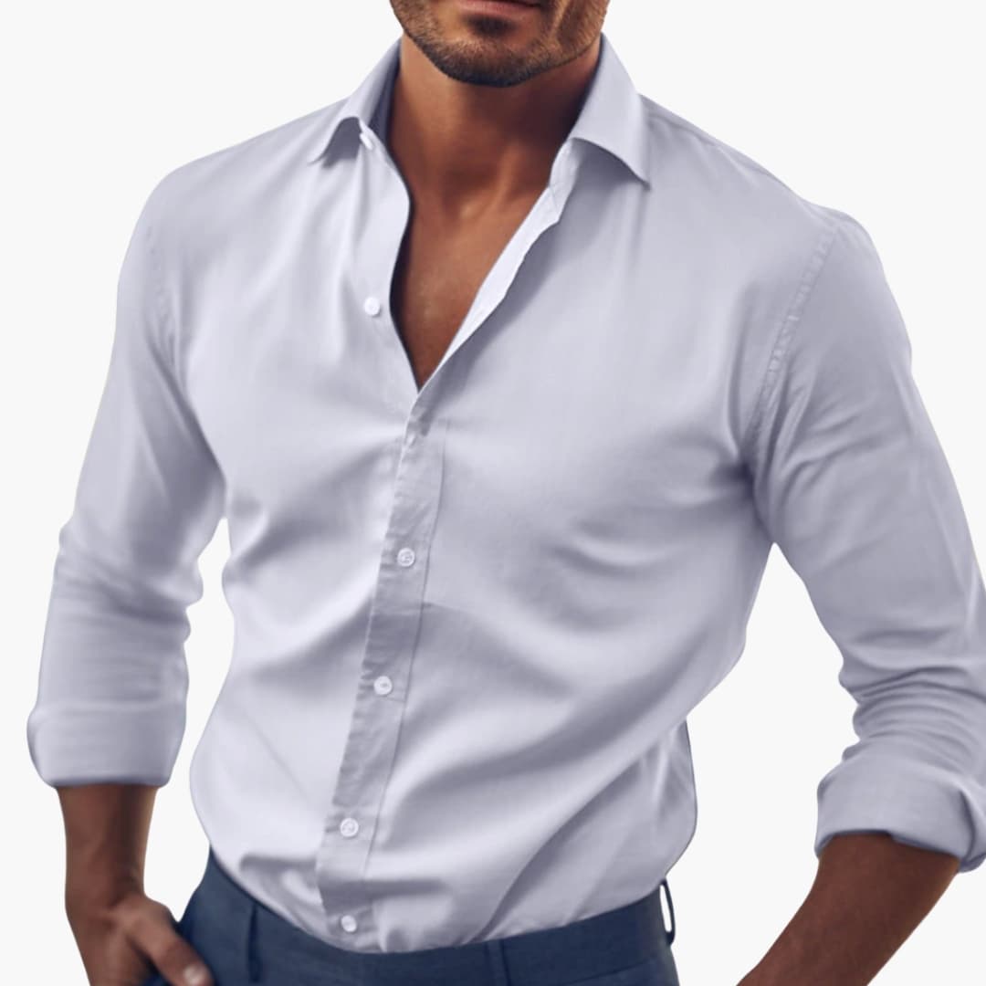 Chemise homme à coupe classique avec fermeture boutonnée