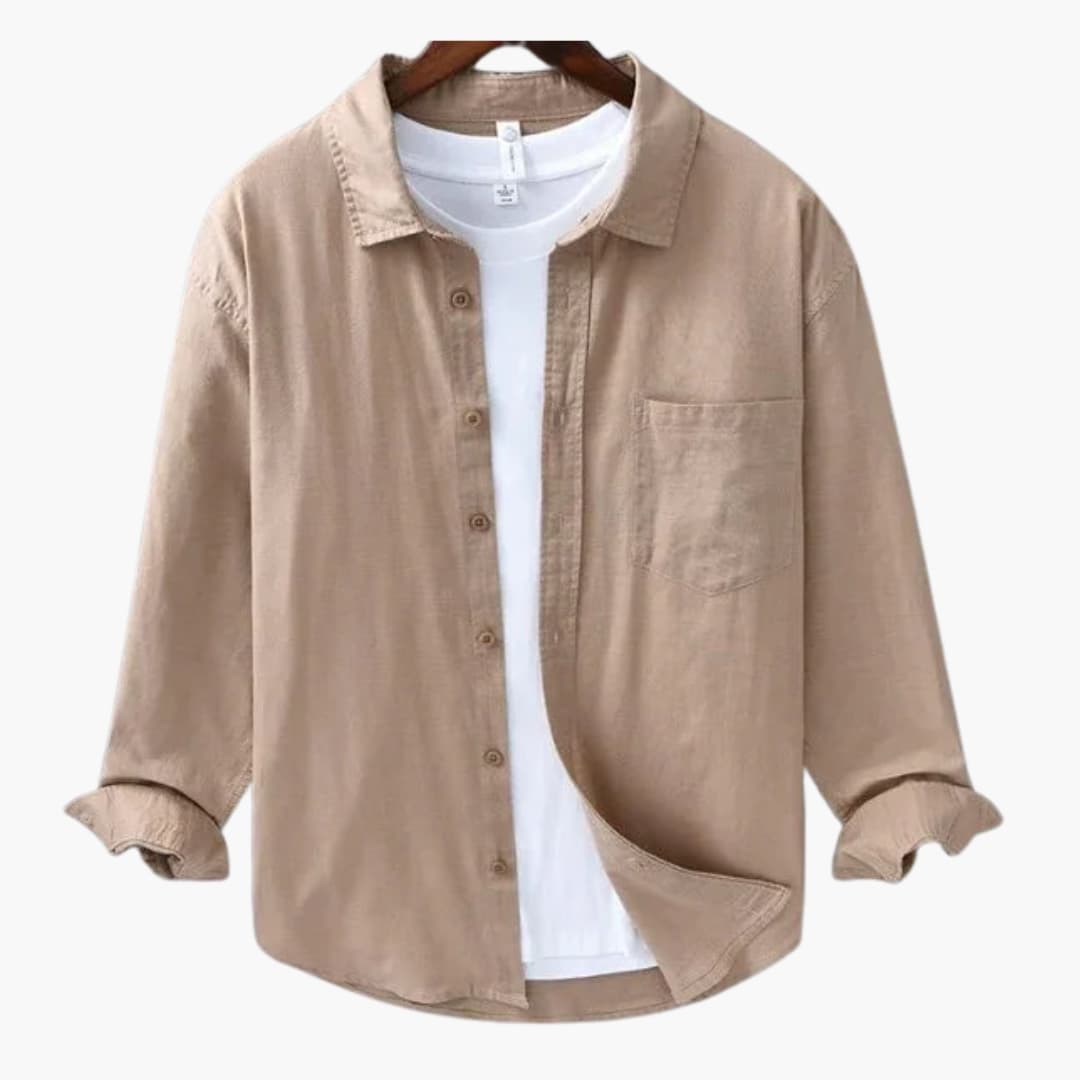 Chemise homme à manches longues avec col traditionnel et fermeture boutonnée