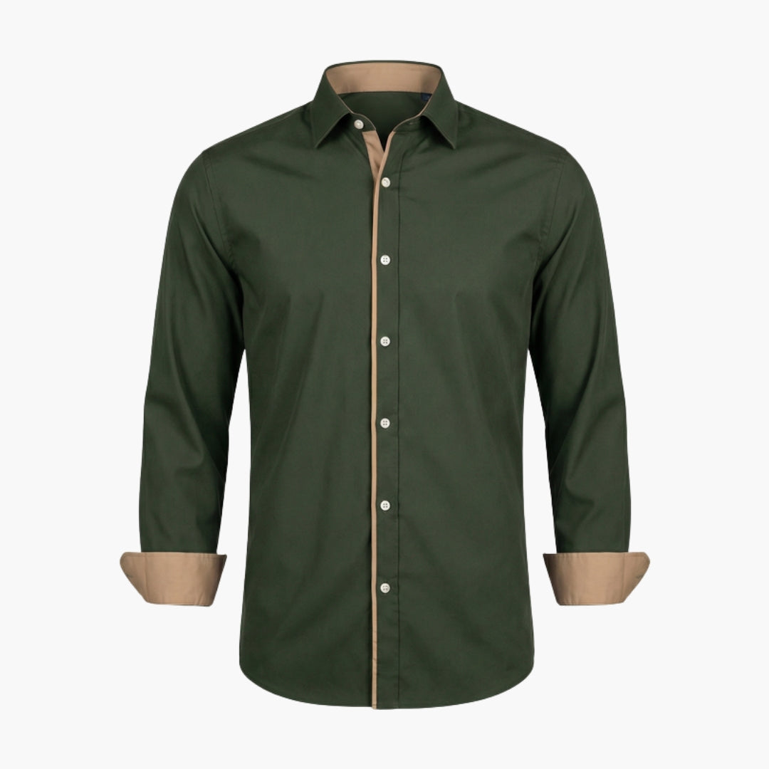 Chemise homme à patte de boutonnage et surface unie