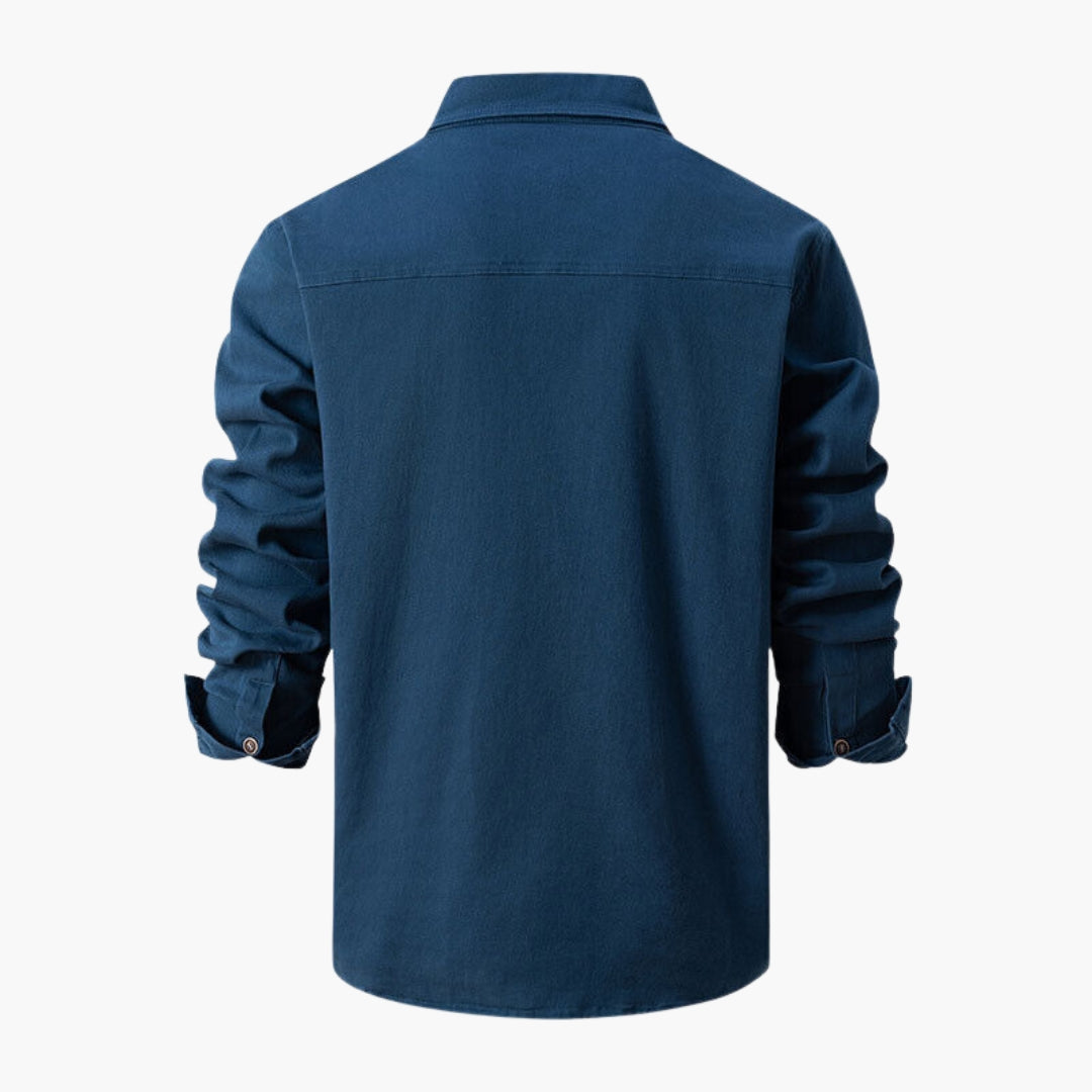 Chemise homme à poches poitrine et boutons