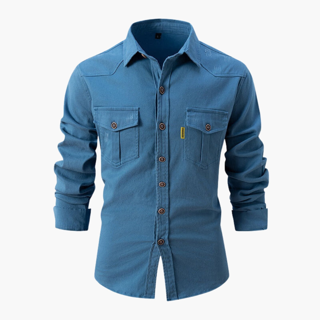 Chemise homme à poches poitrine et boutons