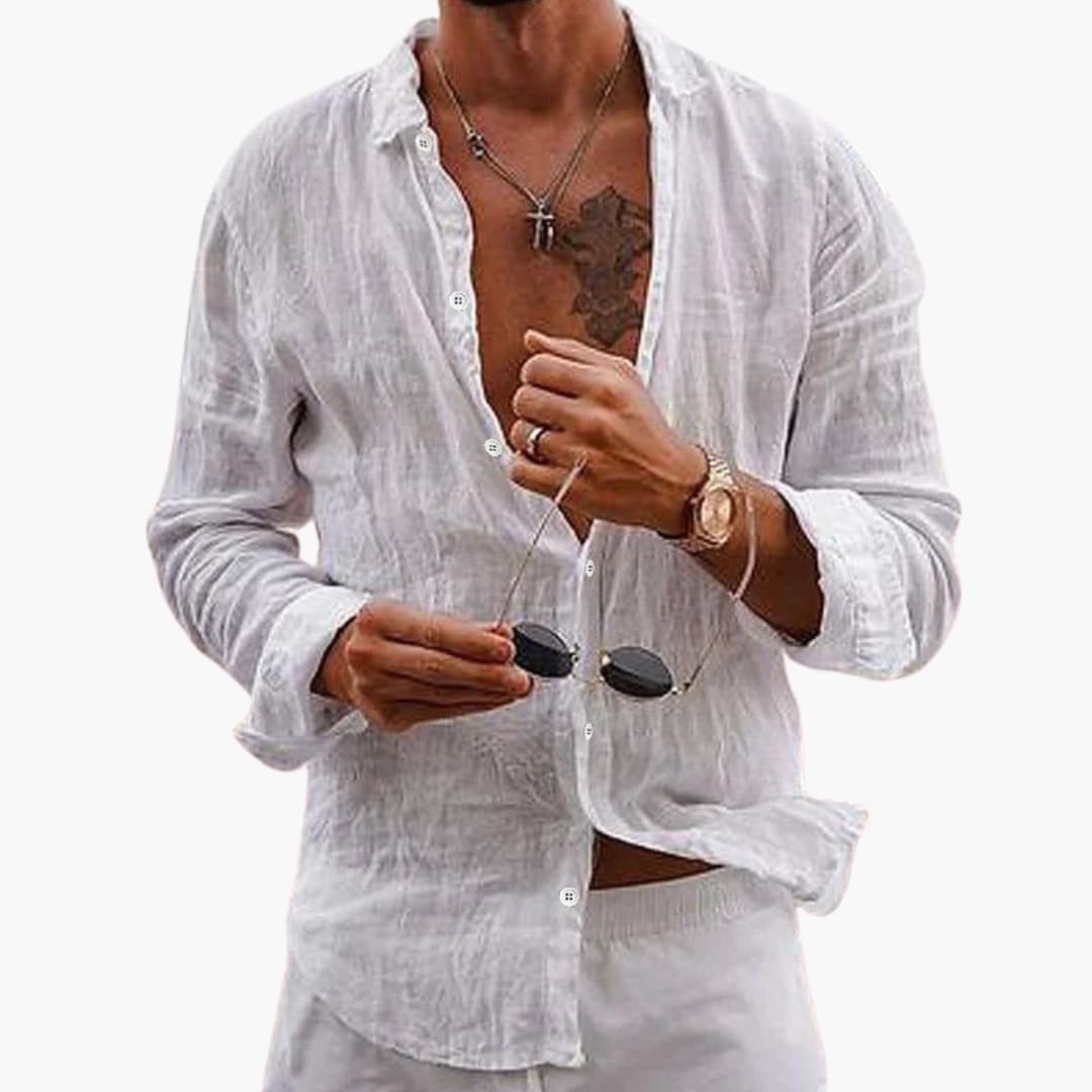 Chemise homme unie à manches longues avec col revers et fermeture boutonnée