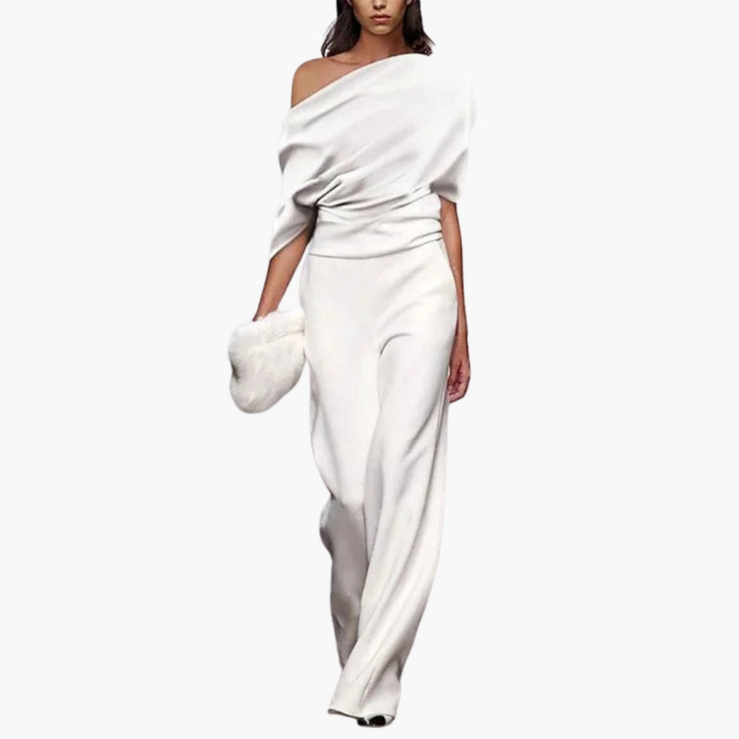 Combinaison Femme avec Encolure Asymétrique