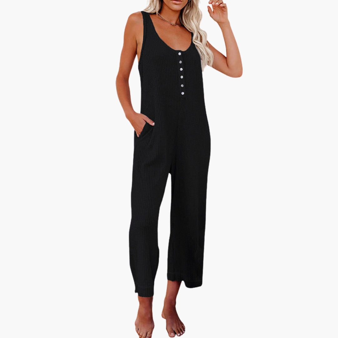 Combinaison femme avec patte de boutonnage et poches