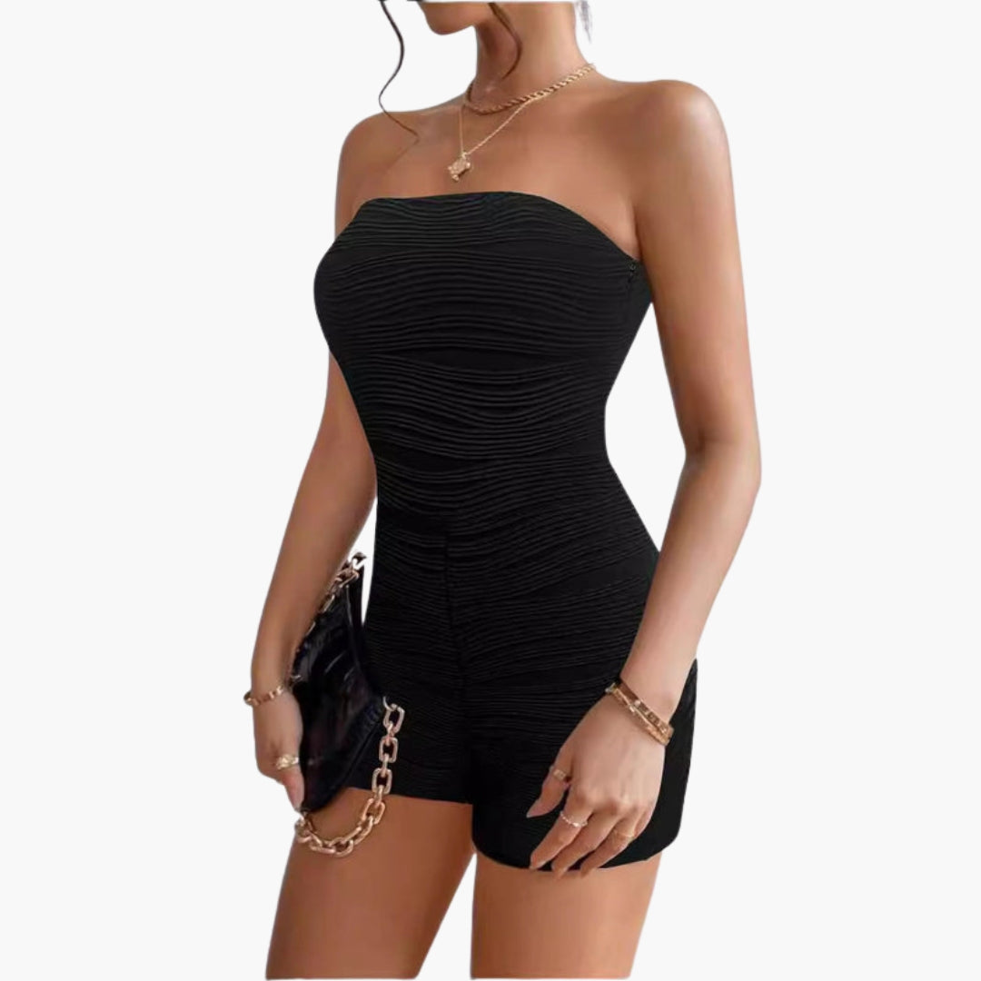 Combinaison short femme sans bretelles à texture froncée