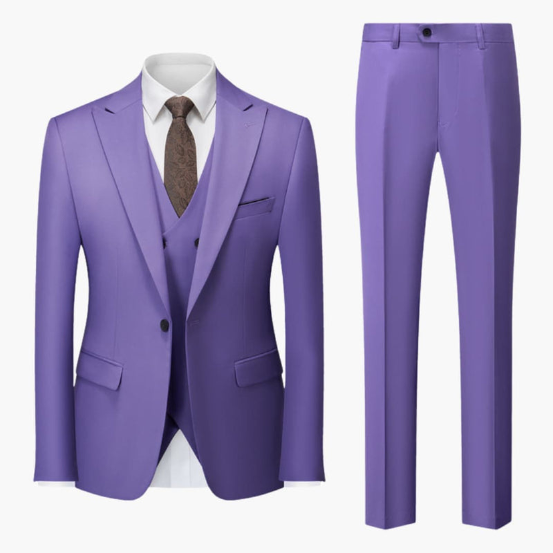 Costume uomo tre pezzi con rever dentellato e pantalone taglio aderente