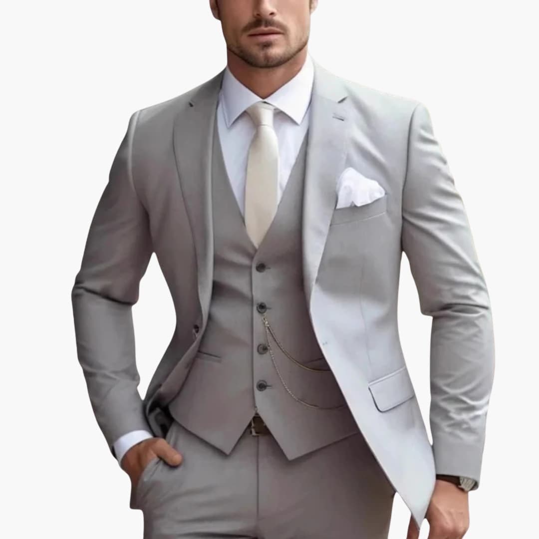 Costume homme trois pièces avec veste à col cranté