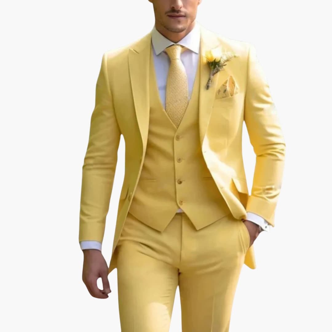 Costume homme trois pièces avec veste à col cranté