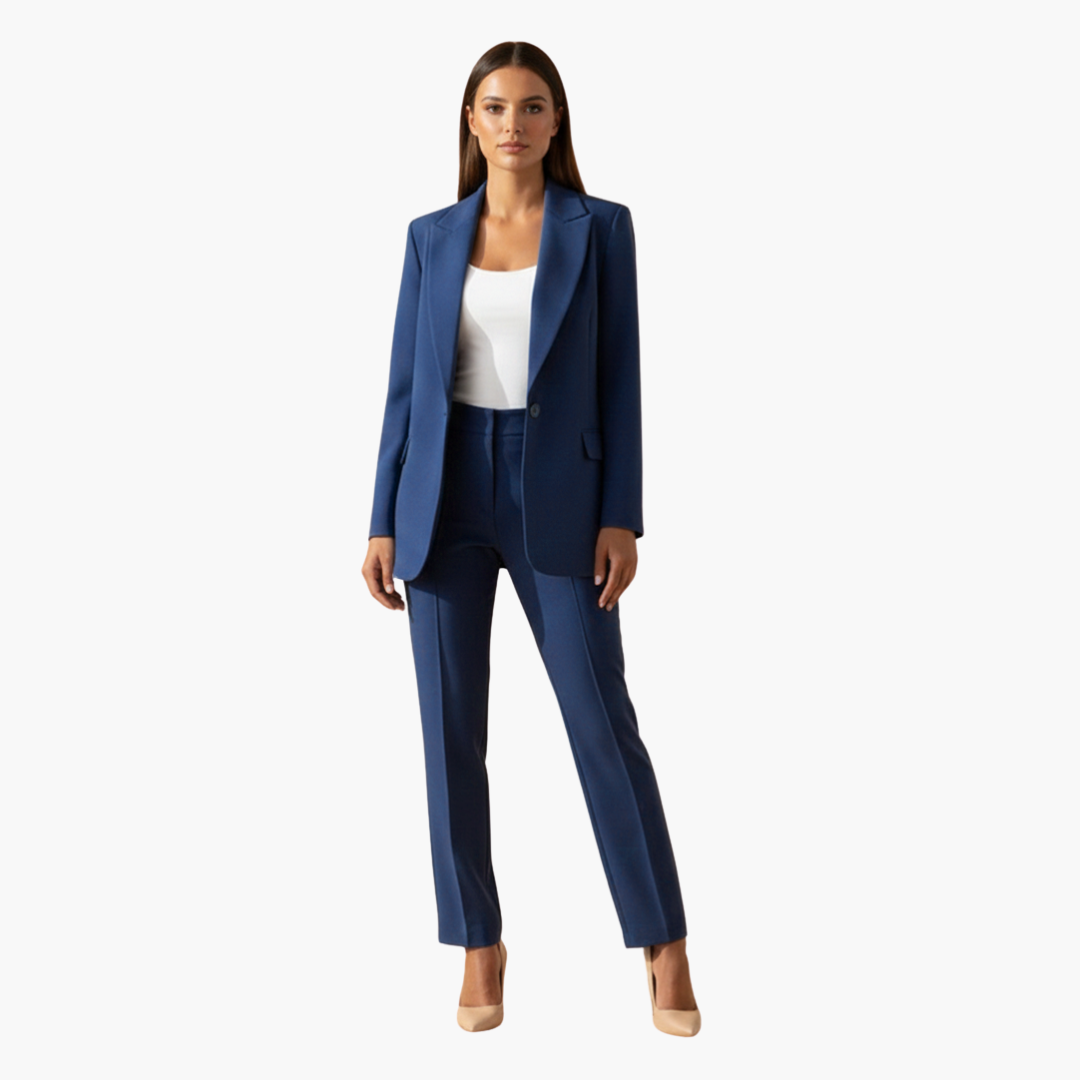 Completo Blazer e Pantaloni Donna con Rever a Lancia e Taglio Slim
