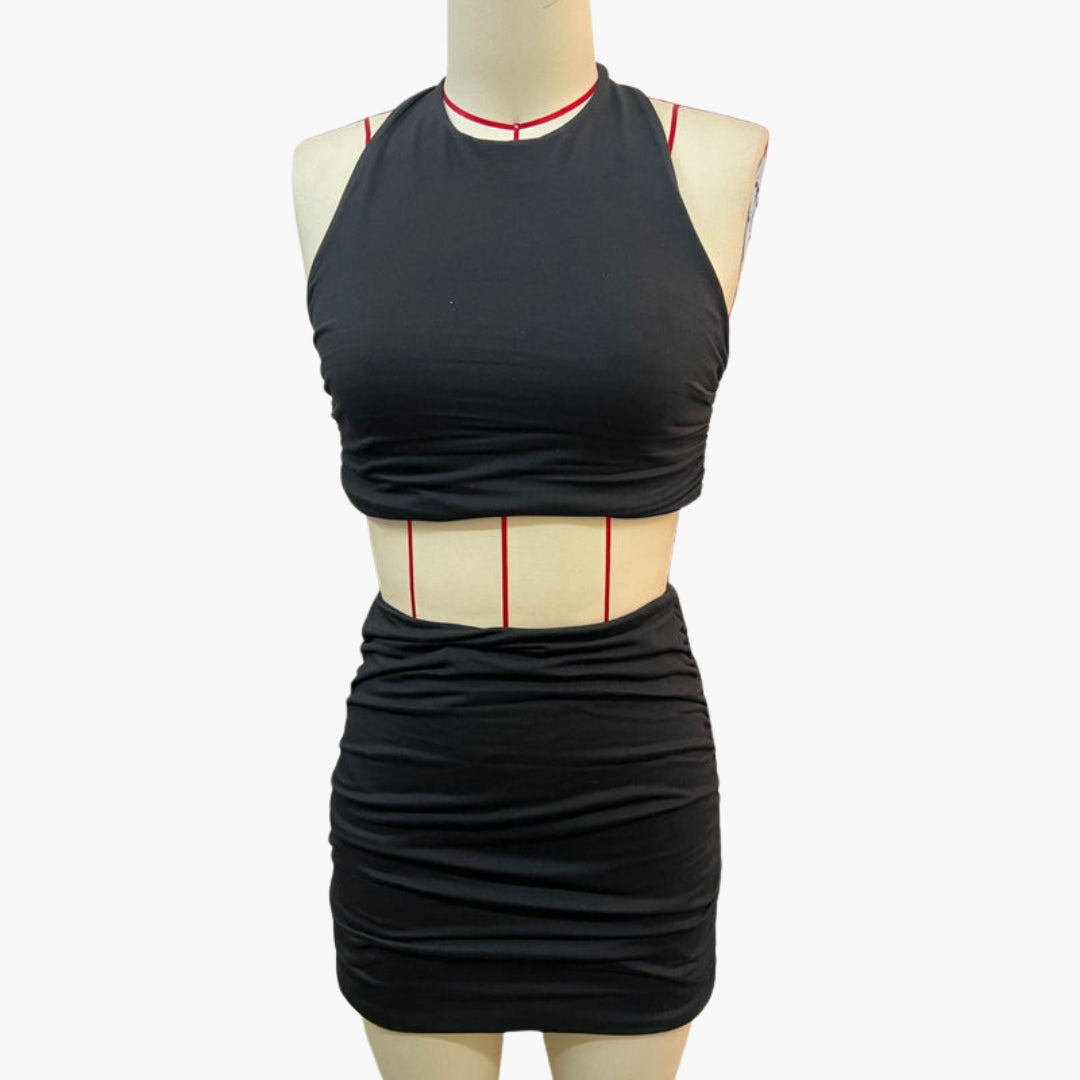 Ensemble Femme Deux Pièces a Haut Dos Nu et Mini Jupe