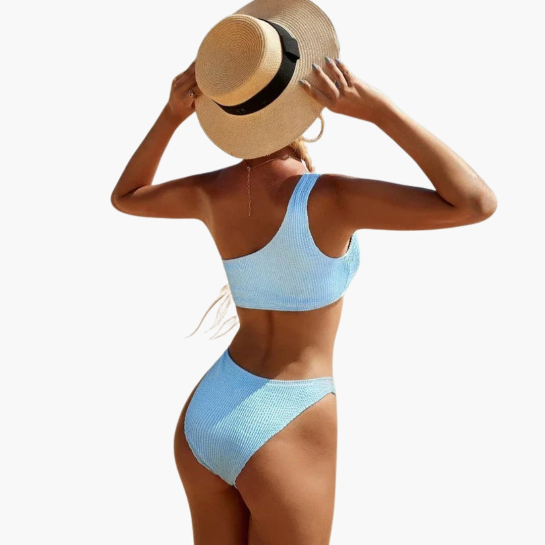 Completo bikini da donna con top asimmetrico