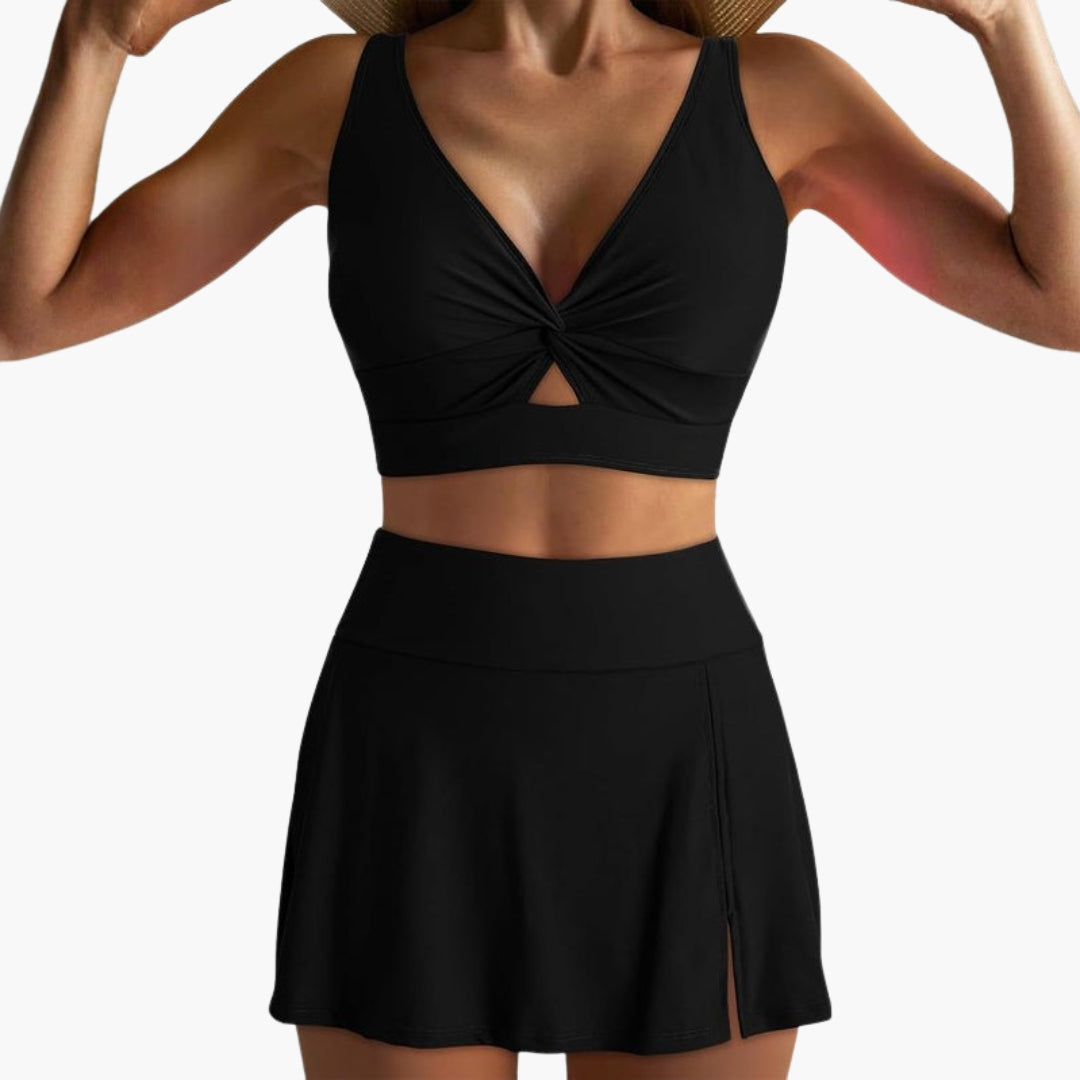 Ensemble bikini pour femmes avec haut croisé et jupe