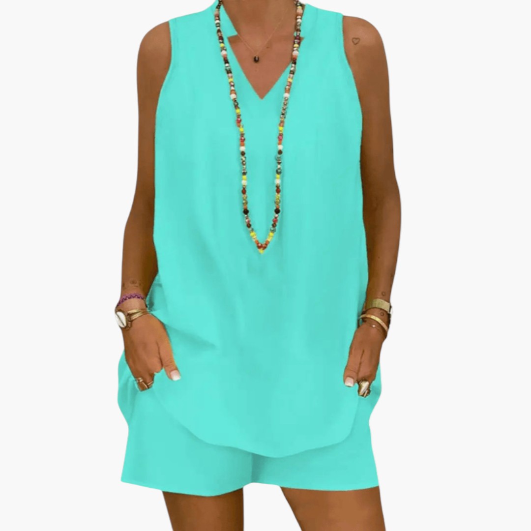 Conjunto de verano para mujer con blusa sin mangas y pantalones cortos