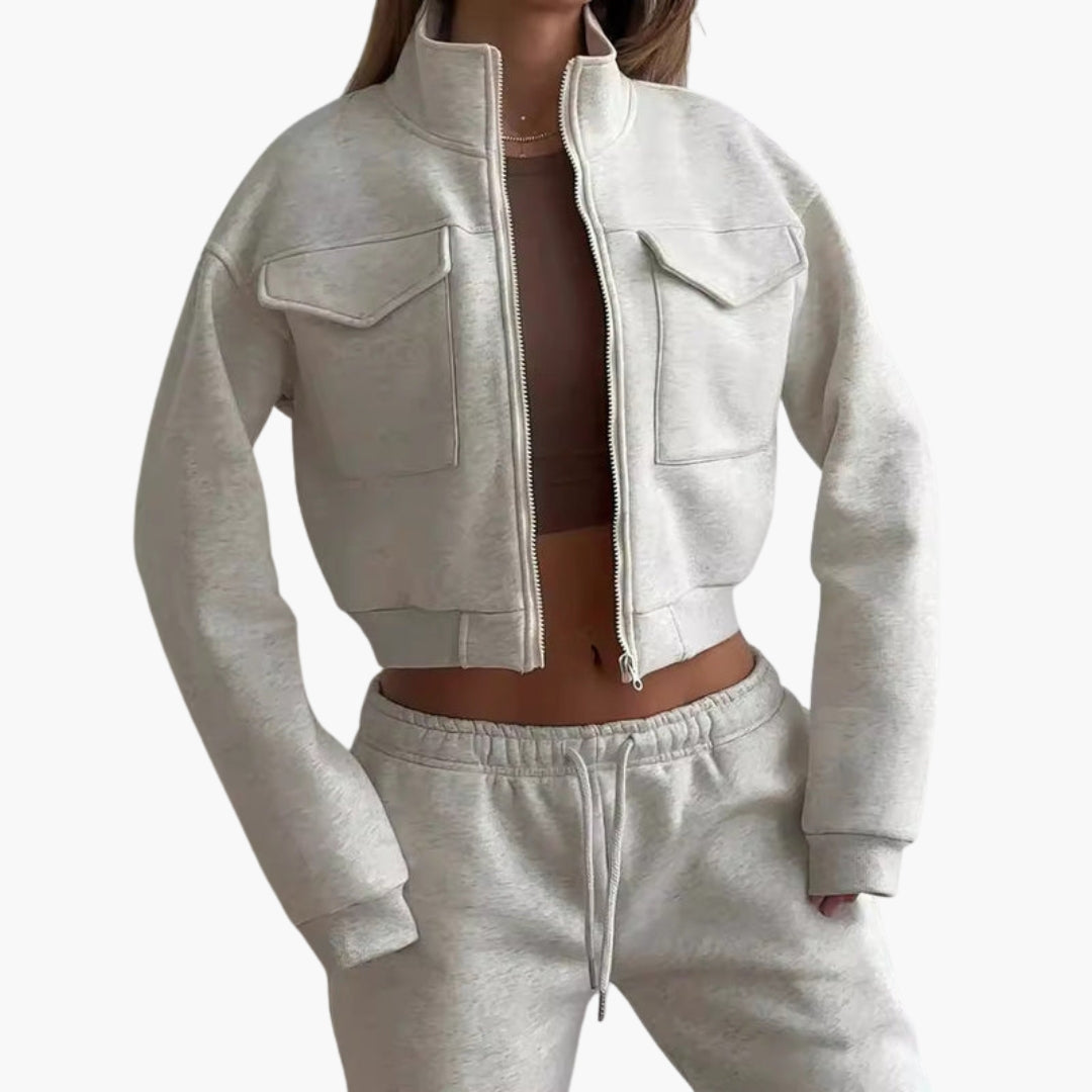 Completo relax donna con top con zip e pantaloni larghi