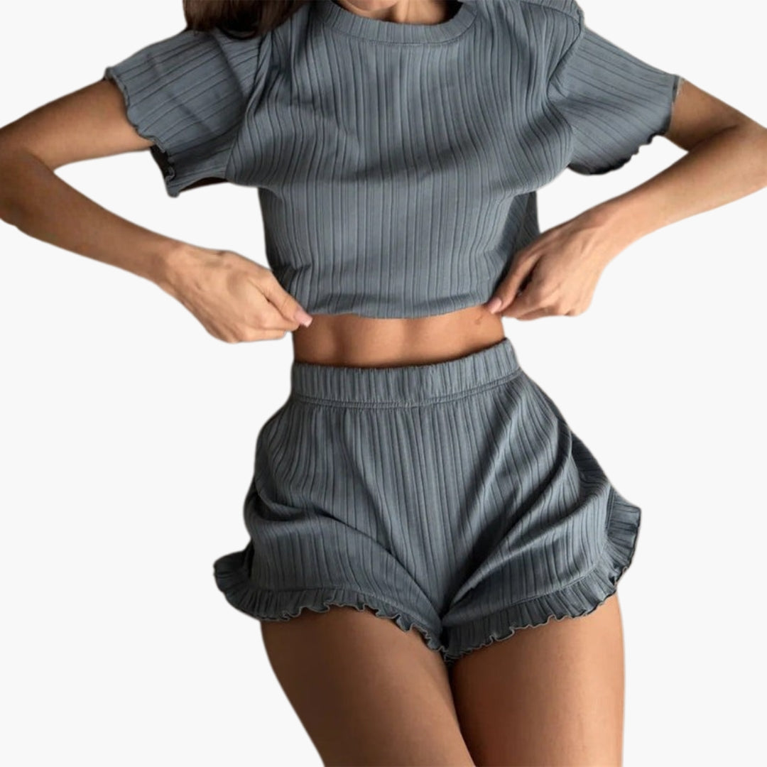 Ensemble détente femme côtelé avec short à volants
