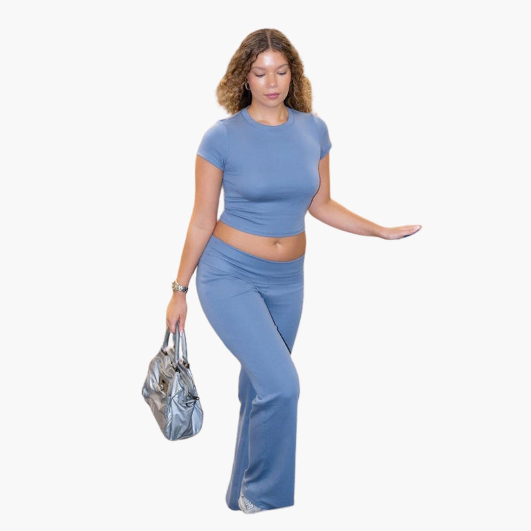 Conjunto de duas peças para mulher com top curto