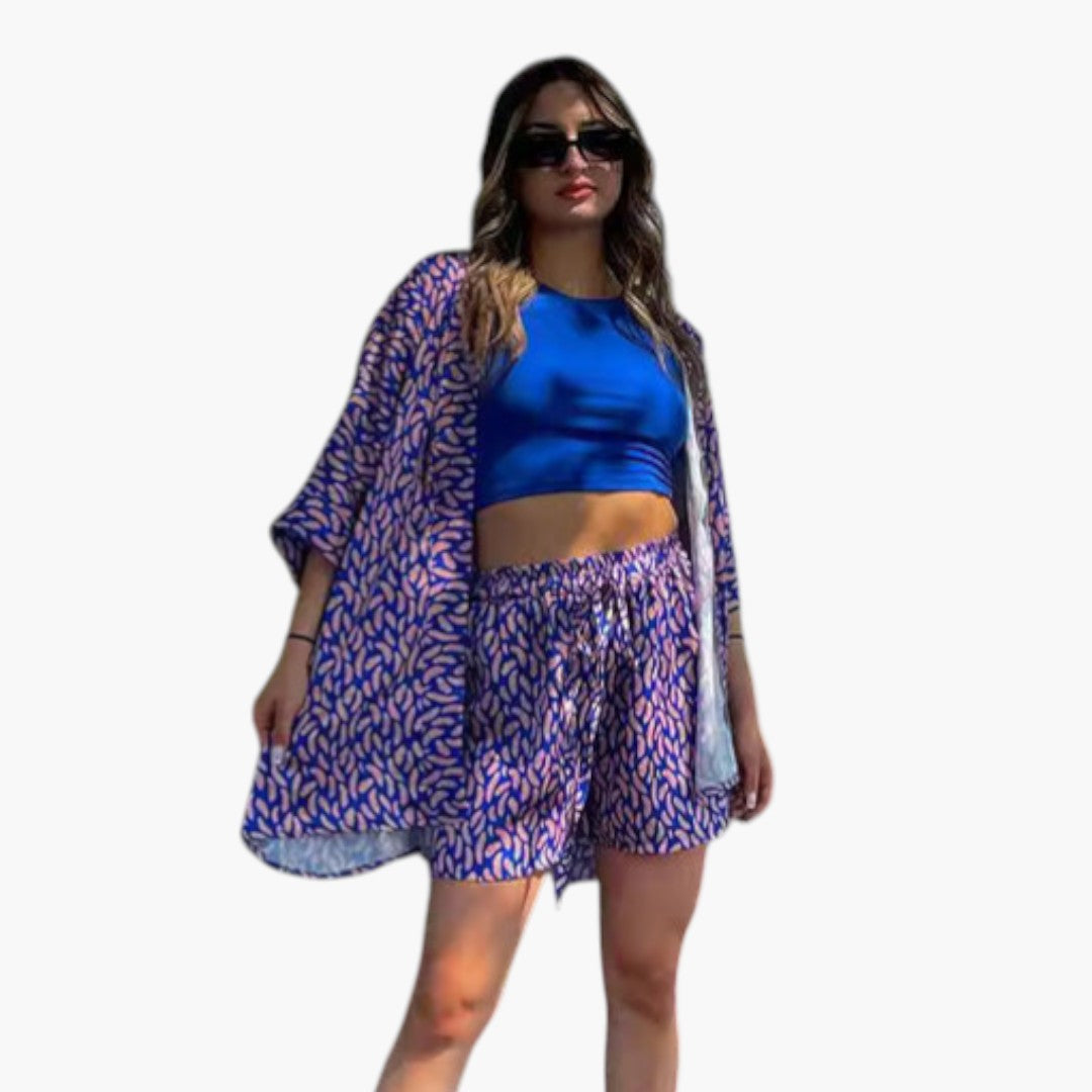 Summer outfit for women with short-sleeved jacket