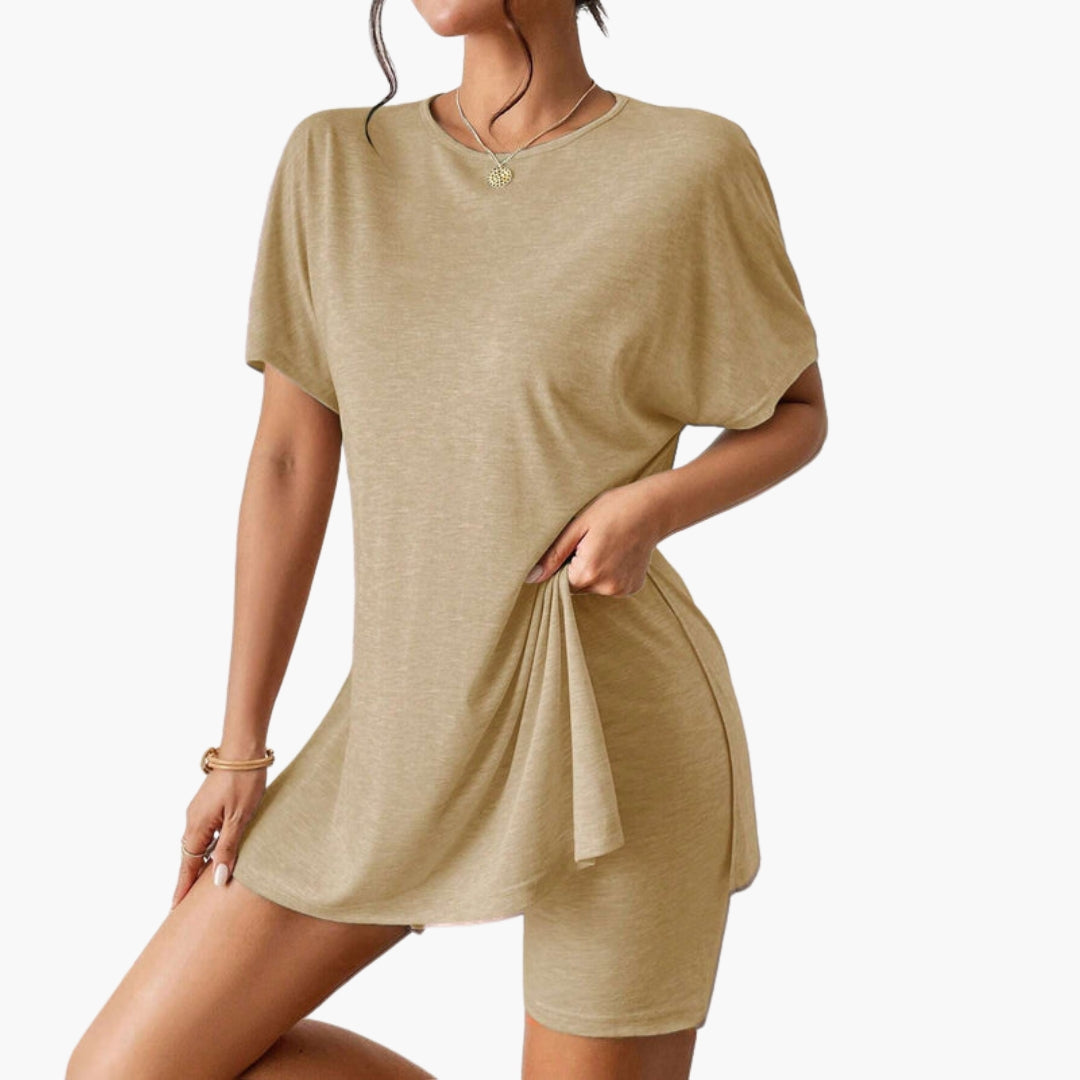 Completo donna maglietta e pantaloncini con maniche corte