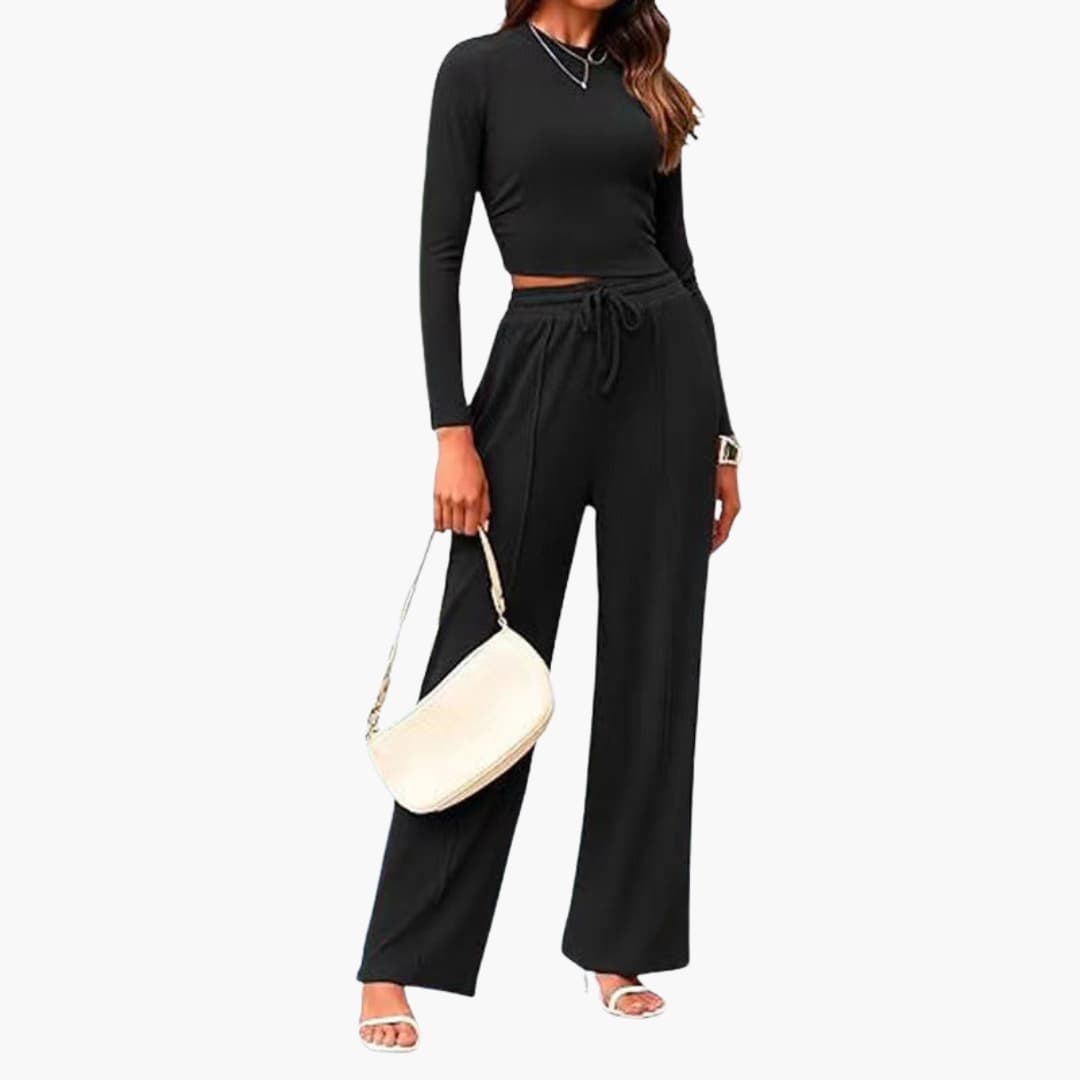 Completo donna con top a maniche lunghe e pantaloni larghi