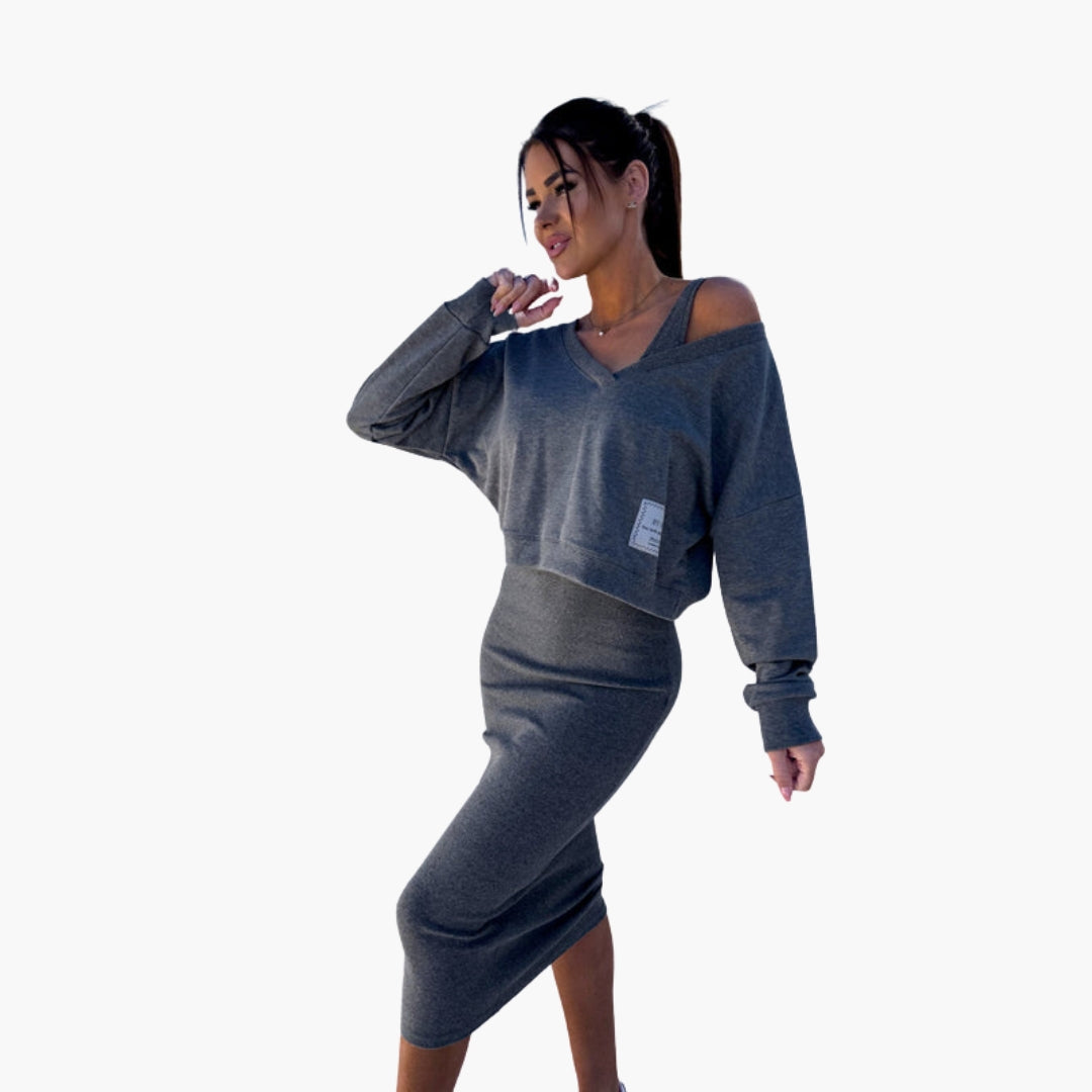 Completo donna due pezzi con maglia a collo a V e gonna